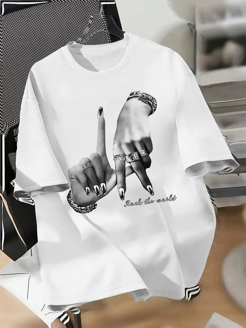 Black Graphic Oversized Drop Shoulder Tee – Bold & Urban