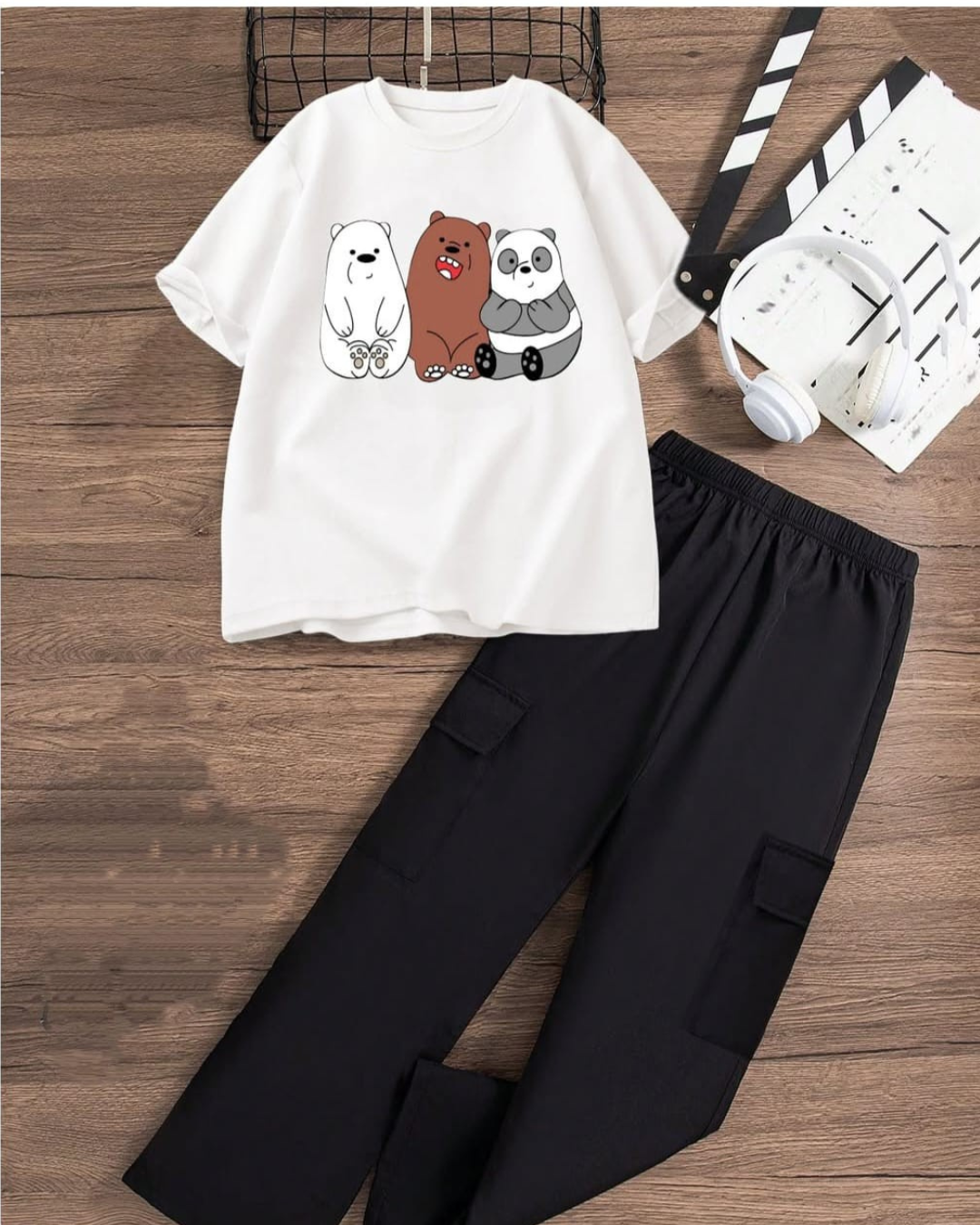 Drop Shoulder Oversized T-shirt With Black Wide Leg Cargo Trouser