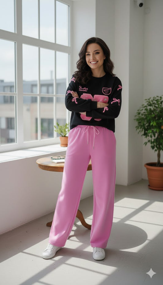 Black Winter '07' Graphic Sweatshirt & Bubblegum Pink Wide-Leg Trousers
