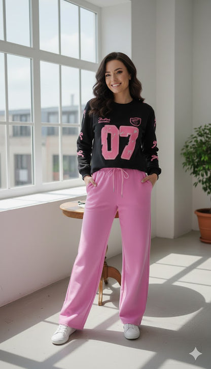 Black Winter '07' Graphic Sweatshirt & Bubblegum Pink Wide-Leg Trousers