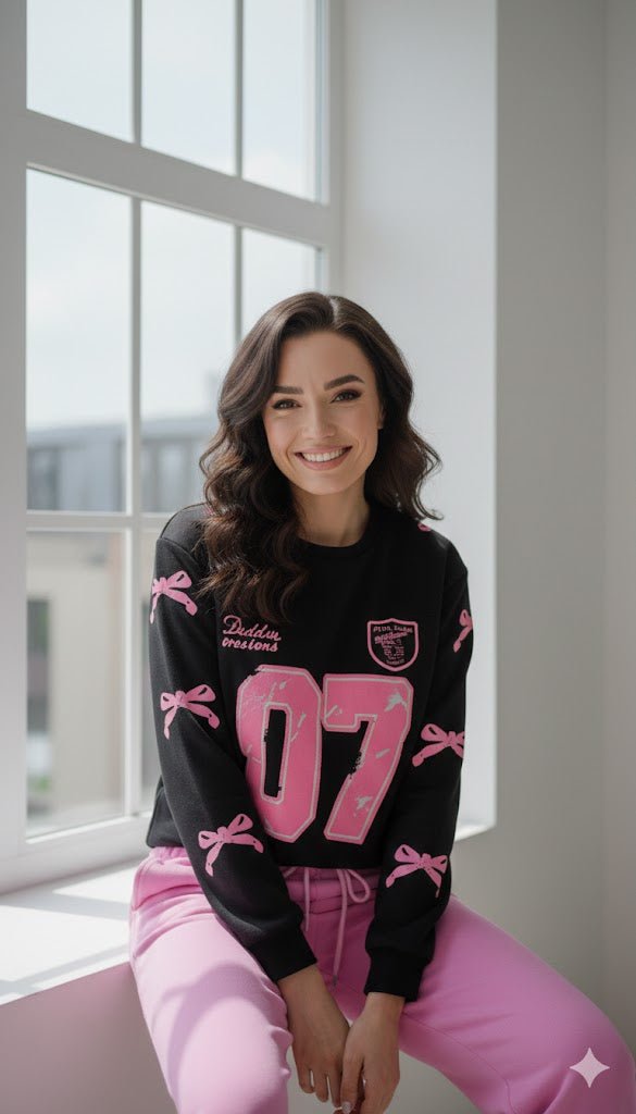 Black Winter '07' Graphic Sweatshirt & Bubblegum Pink Wide-Leg Trousers