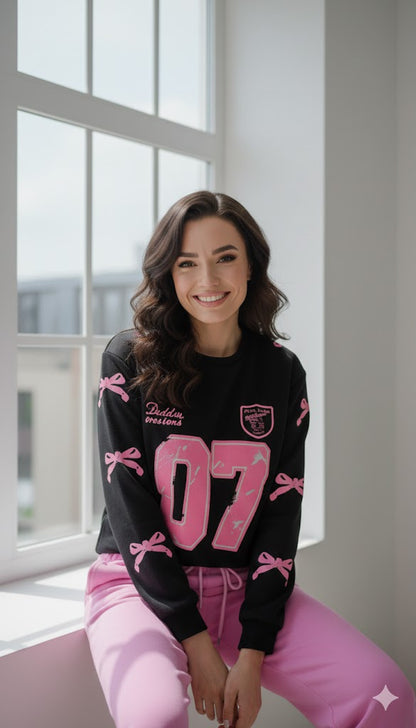 Black Winter '07' Graphic Sweatshirt & Bubblegum Pink Wide-Leg Trousers